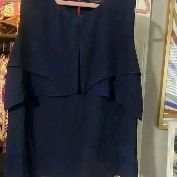 Ladies sleeveless top - Picture 2 of 4